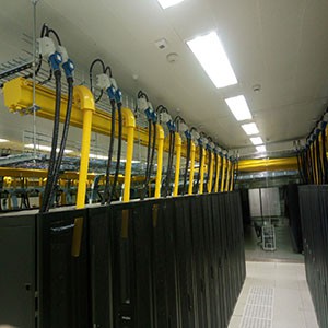 O canal de fibra em data centers: simplificando a conectividade para operaçõe...